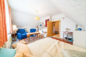 Schlafzimmer DG