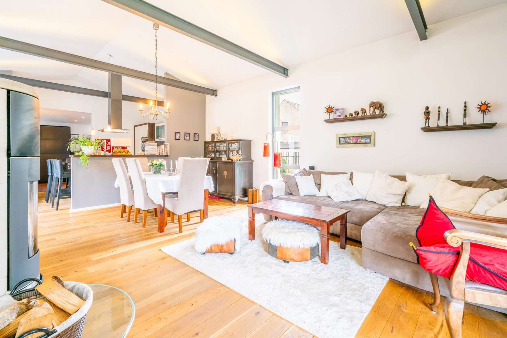offenes Wohn- und Esszimmer
